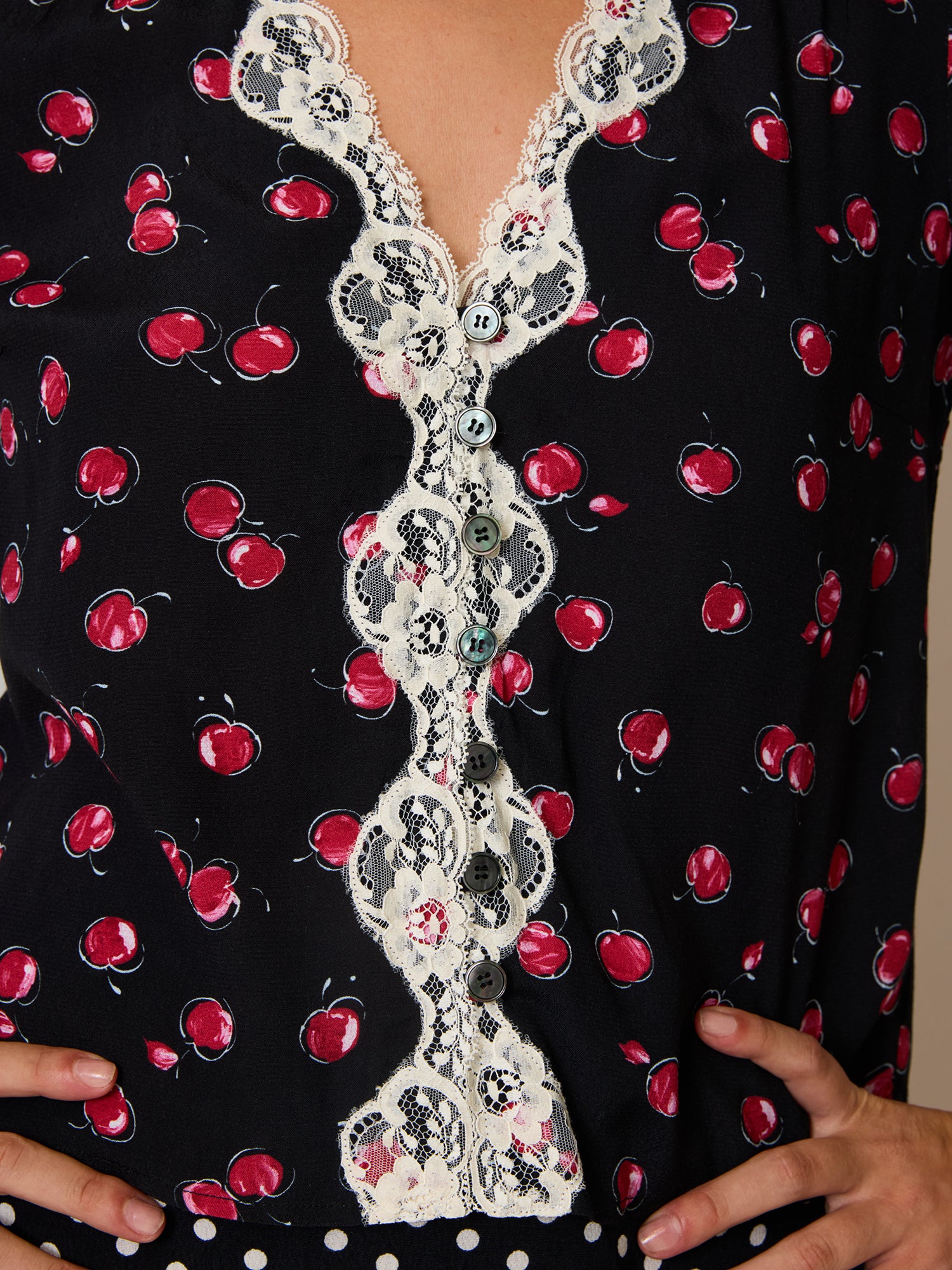 ALDA Blouse ALDA Blouse